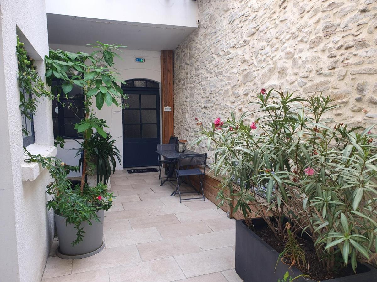 A L Ombre Des Remparts 3 Apartment Carcassonne Exterior photo